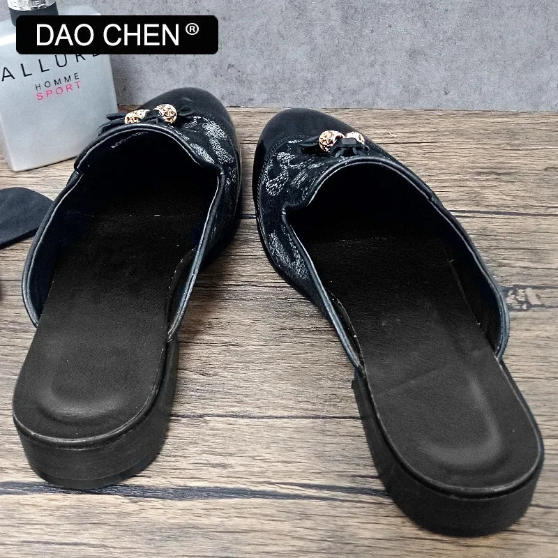 LUXURY BRAND MEN LEATHER SHOES BLACK BLUE FLOWER FIGURES CASUAL MENS DRESS SHOES SUMMER COMFORTABLE HALF SHOES FOR MEN