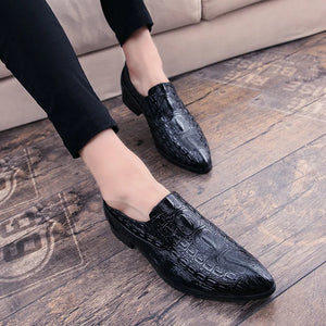 Hot Fashion Men's Crocodile OR Checked Pattern Leather Shoes